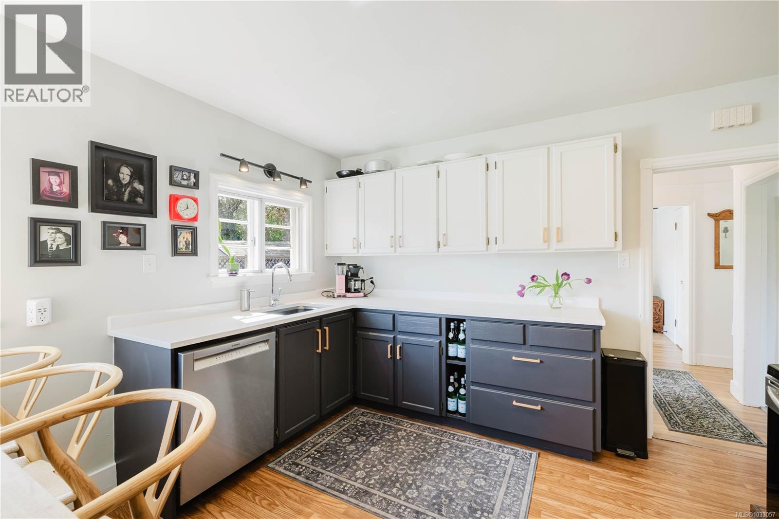 485 Marigold Rd, Saanich, British Columbia  V8Z 4R3 - Photo 7 - 1033057