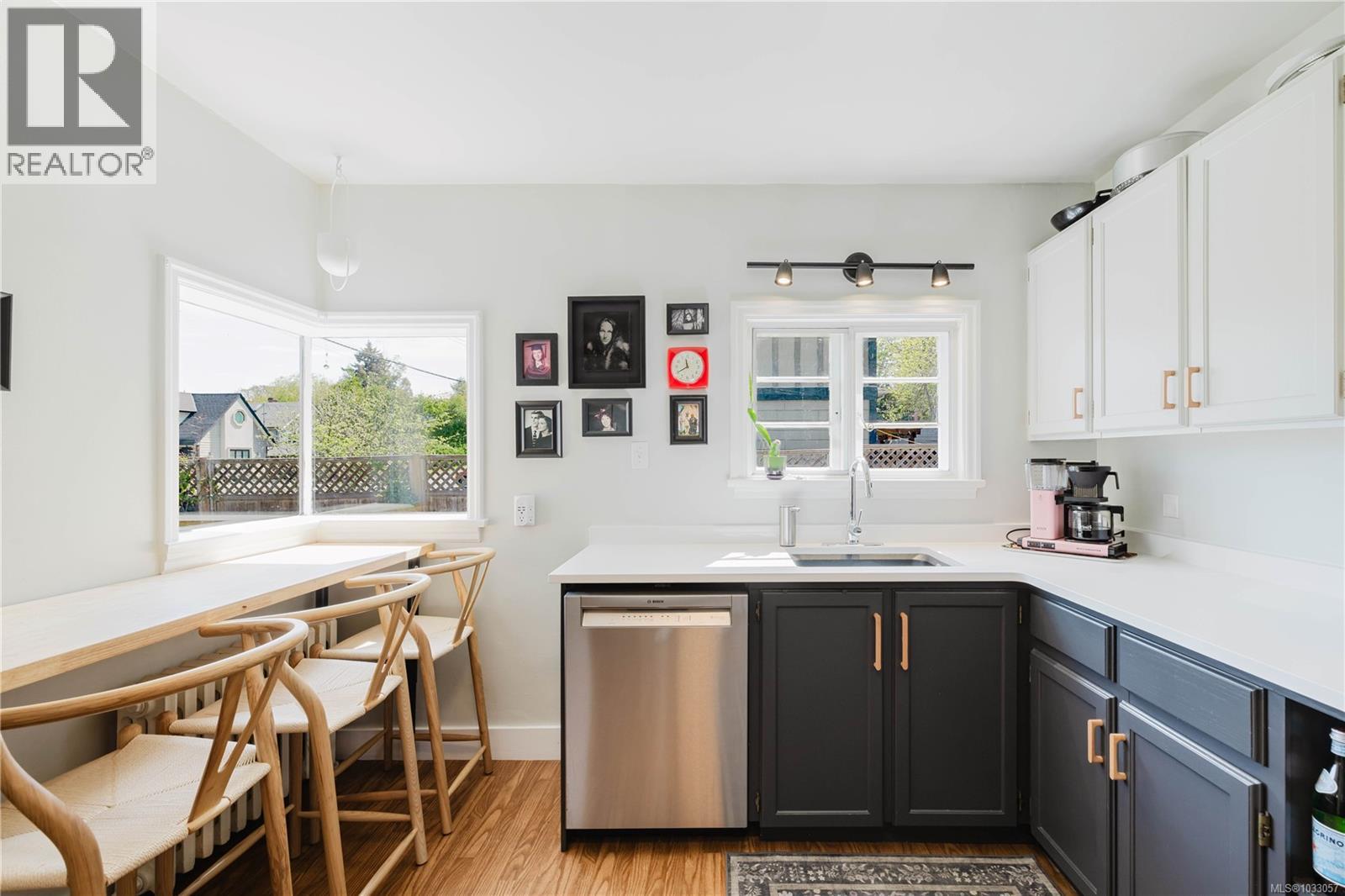 485 Marigold Rd, Saanich, British Columbia  V8Z 4R3 - Photo 8 - 1033057