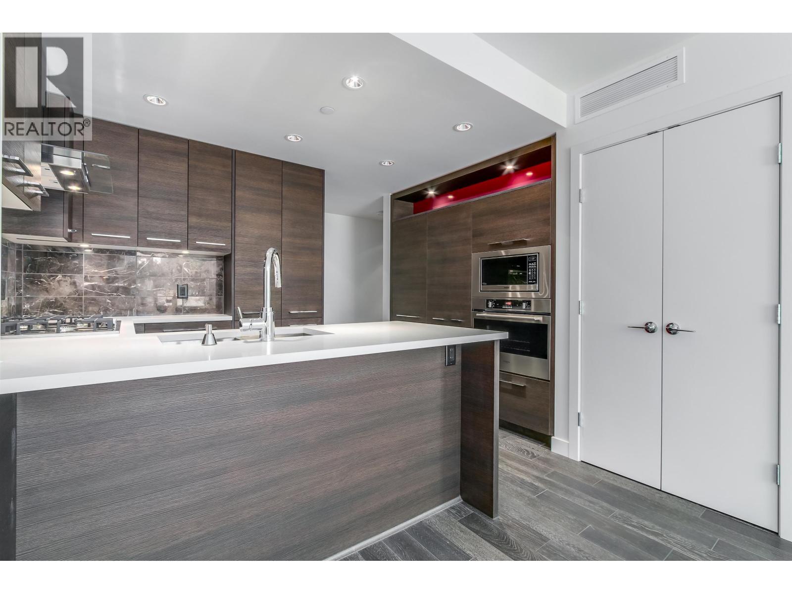 601 7468 Lansdowne Road, Richmond, British Columbia  V7C 0B7 - Photo 6 - R3118347