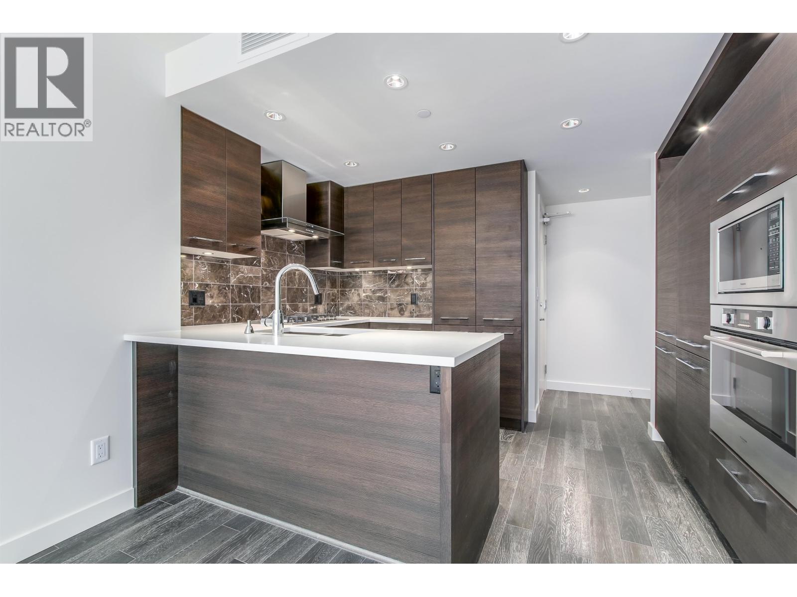 601 7468 Lansdowne Road, Richmond, British Columbia  V7C 0B7 - Photo 5 - R3118347