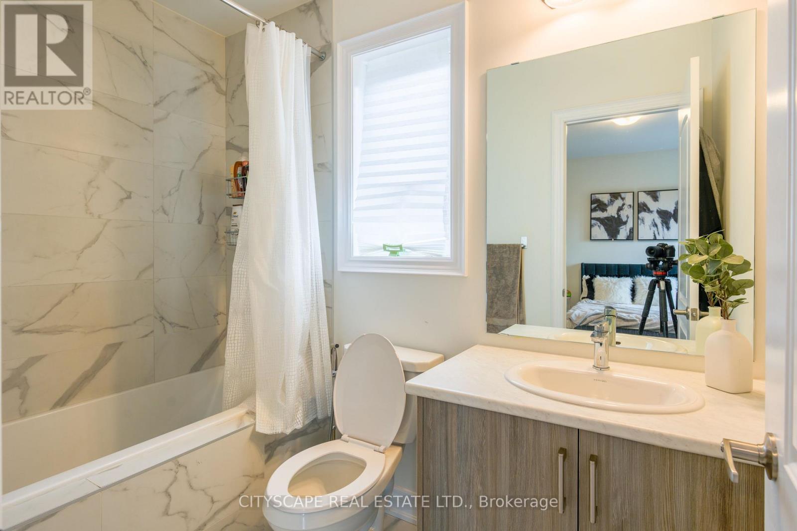 2405 Irene Crescent, Oakville, Ontario  L6M 5M2 - Photo 31 - W13070992