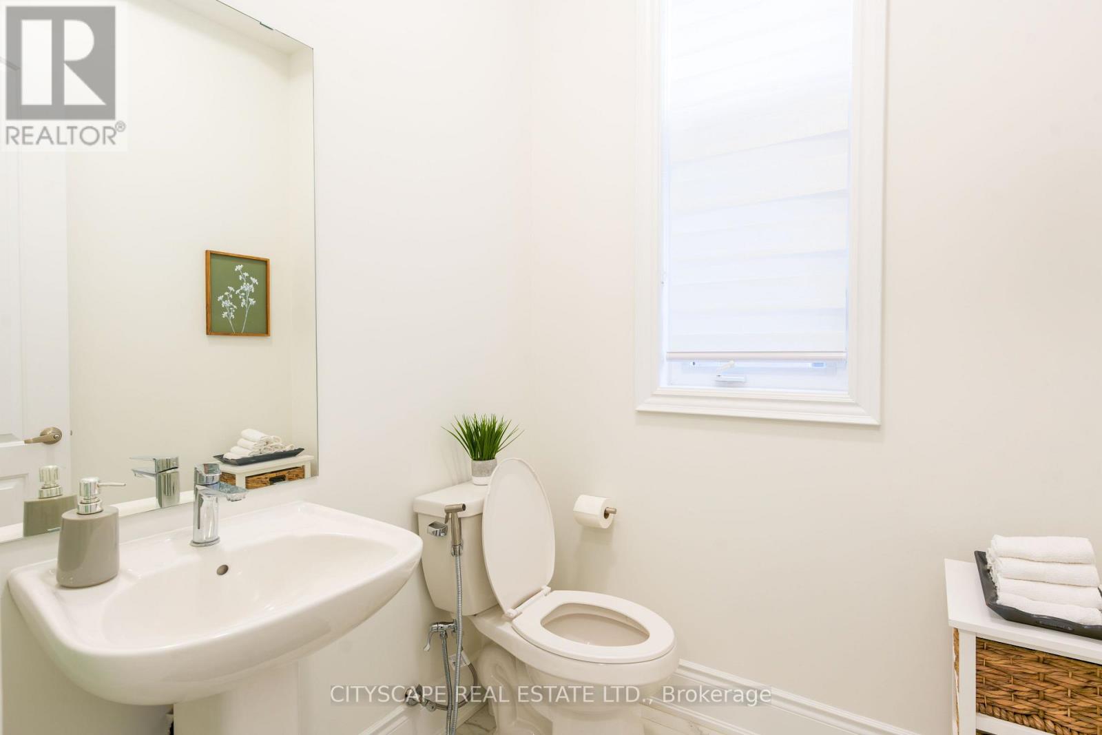 2405 Irene Crescent, Oakville, Ontario  L6M 5M2 - Photo 5 - W13070992
