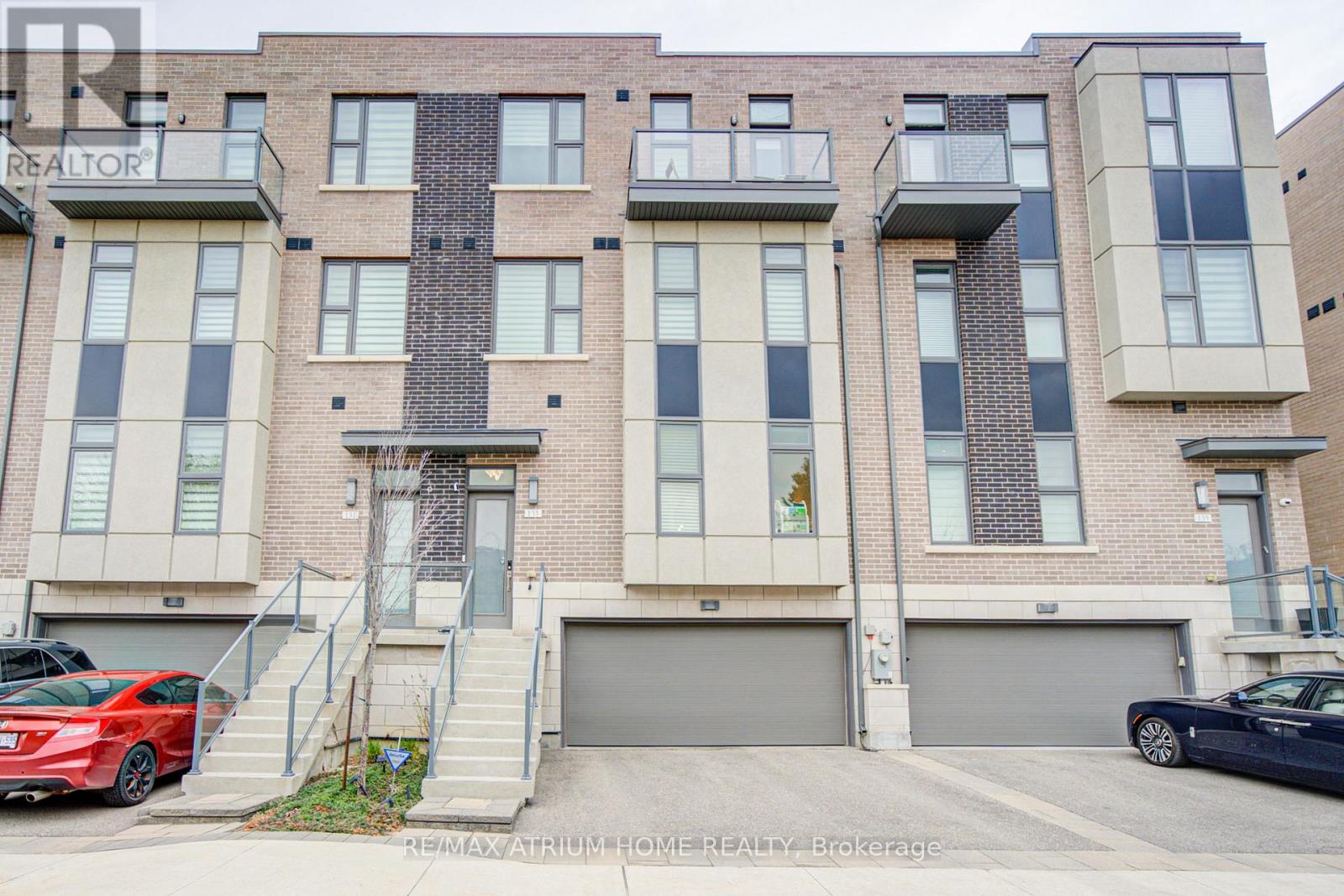 135 SMALLWOOD CIRCLE, Vaughan, Ontario