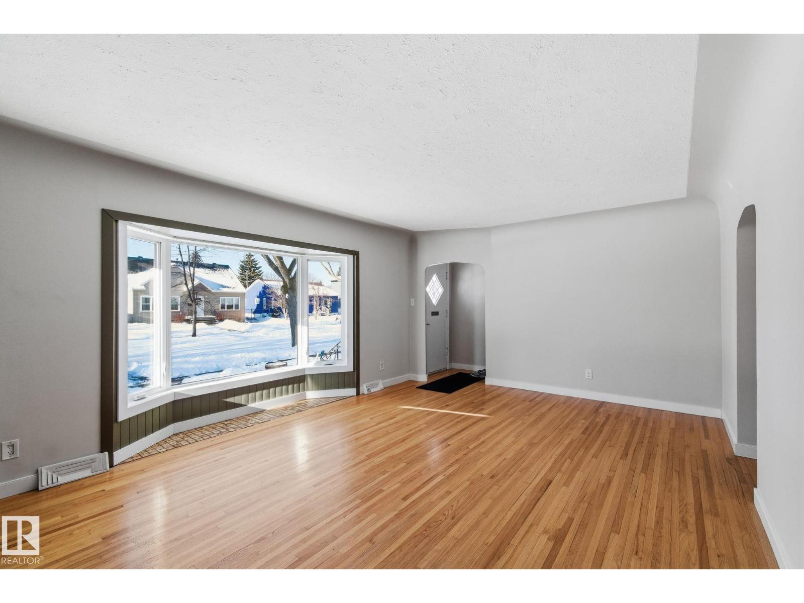 12225 134 St NW, Edmonton, Alberta  T5L 1T8 - Photo 9 - E4476227