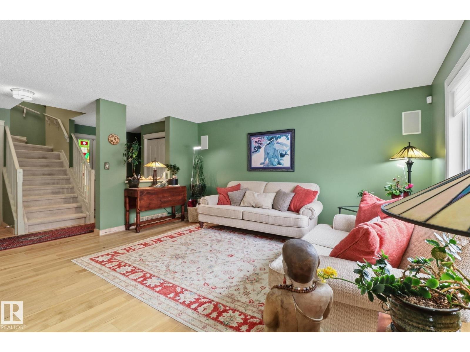 8311 11 Av Sw, Edmonton, Alberta  T6X 1E3 - Photo 3 - E4485392