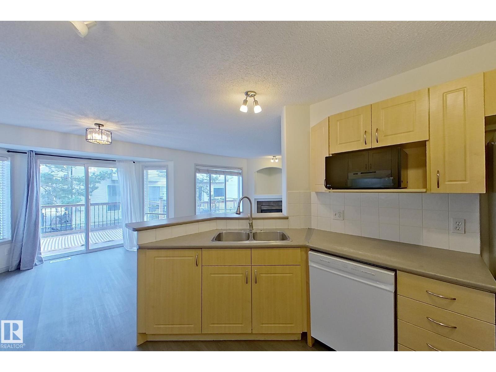 #57 155 Crocus Cr, Sherwood Park, Alberta  T8H 2M4 - Photo 6 - E4485394