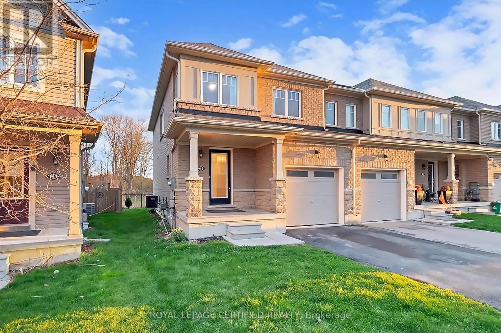 28 COLE CRESCENT, Brantford, Ontario