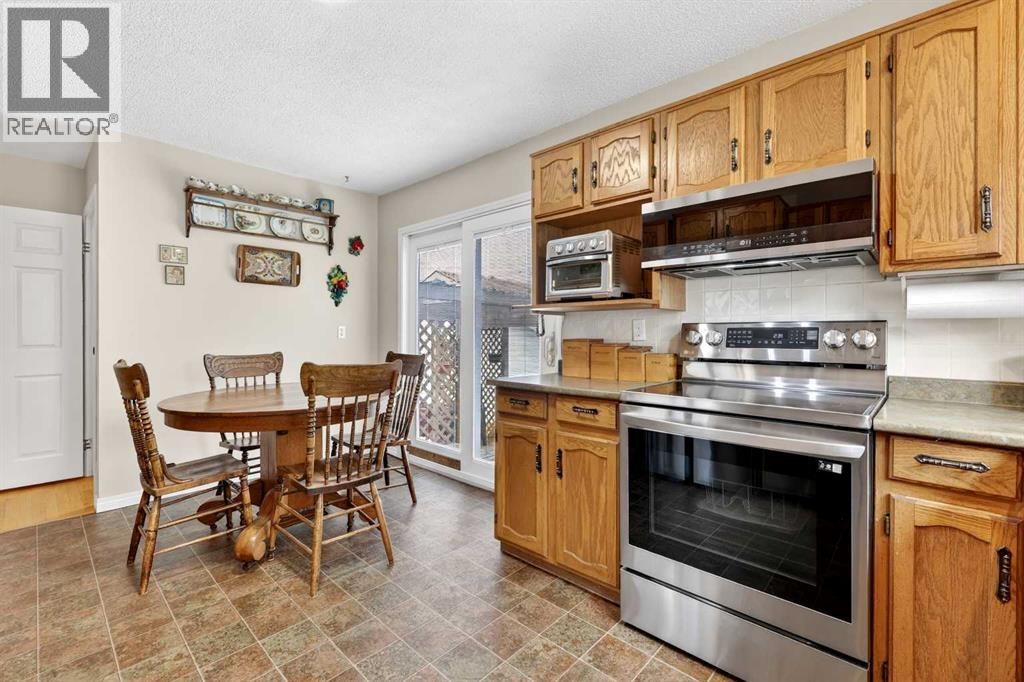 1415 108 Avenue SW, Calgary, Alberta  T2W 0C6 - Photo 11 - A2303870