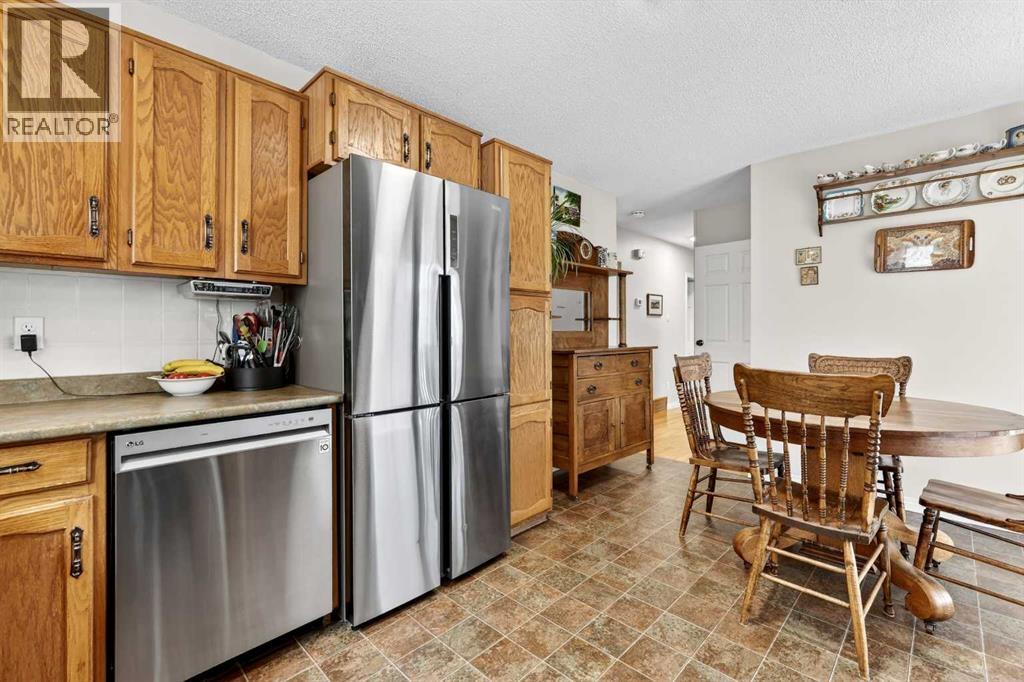 1415 108 Avenue SW, Calgary, Alberta  T2W 0C6 - Photo 12 - A2303870
