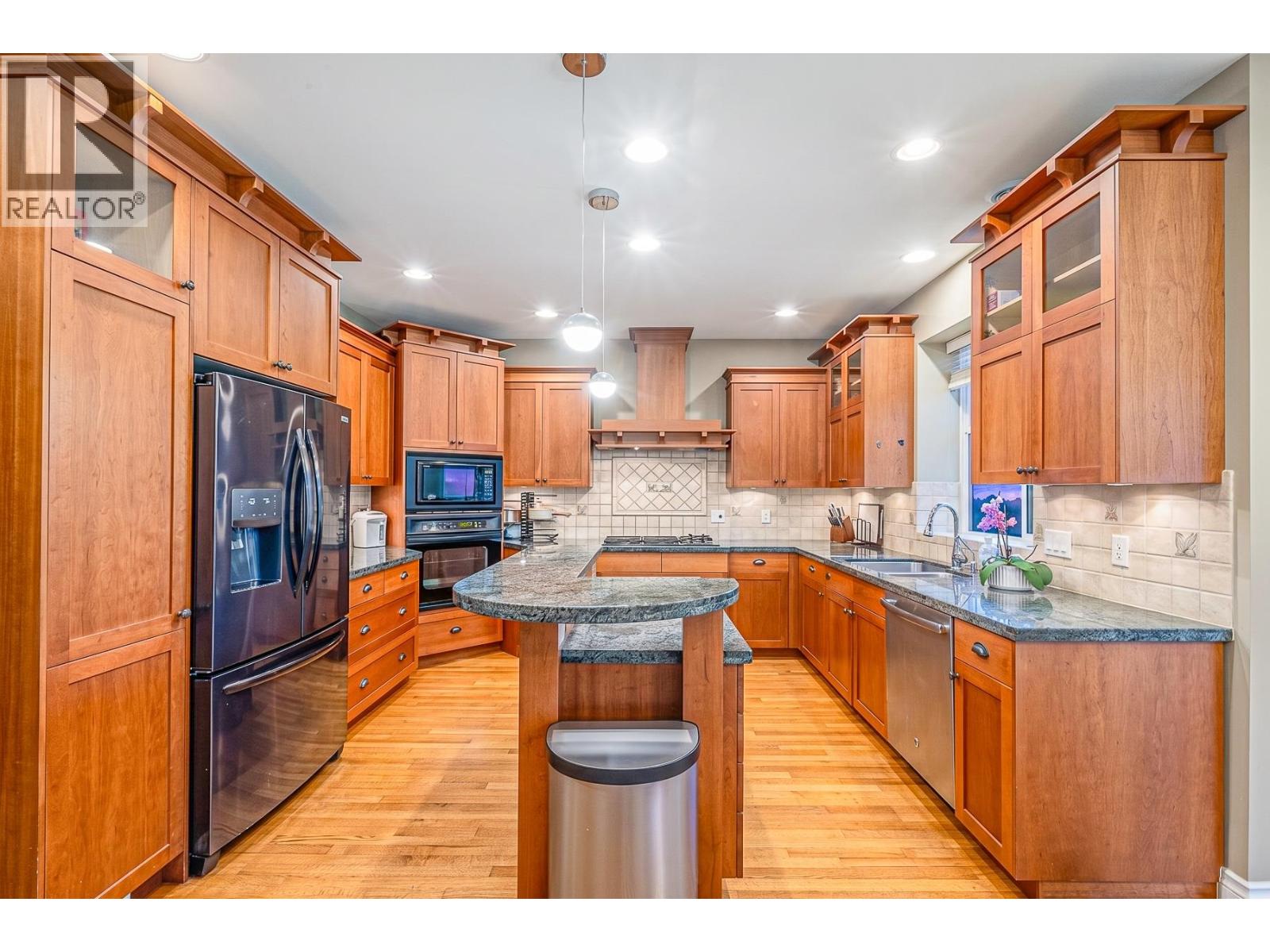 550 Keith Road, West Vancouver, British Columbia  V7T 1L7 - Photo 10 - R3117955