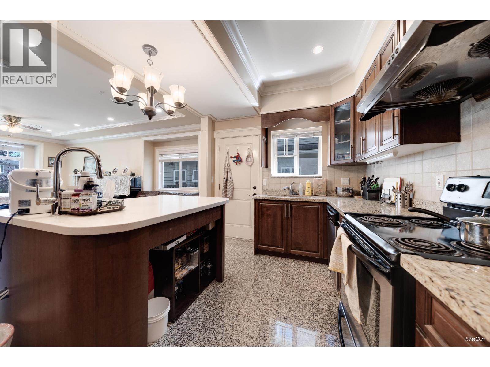8455 Fremlin Street, Vancouver, British Columbia  V6P 3X1 - Photo 11 - R3118513
