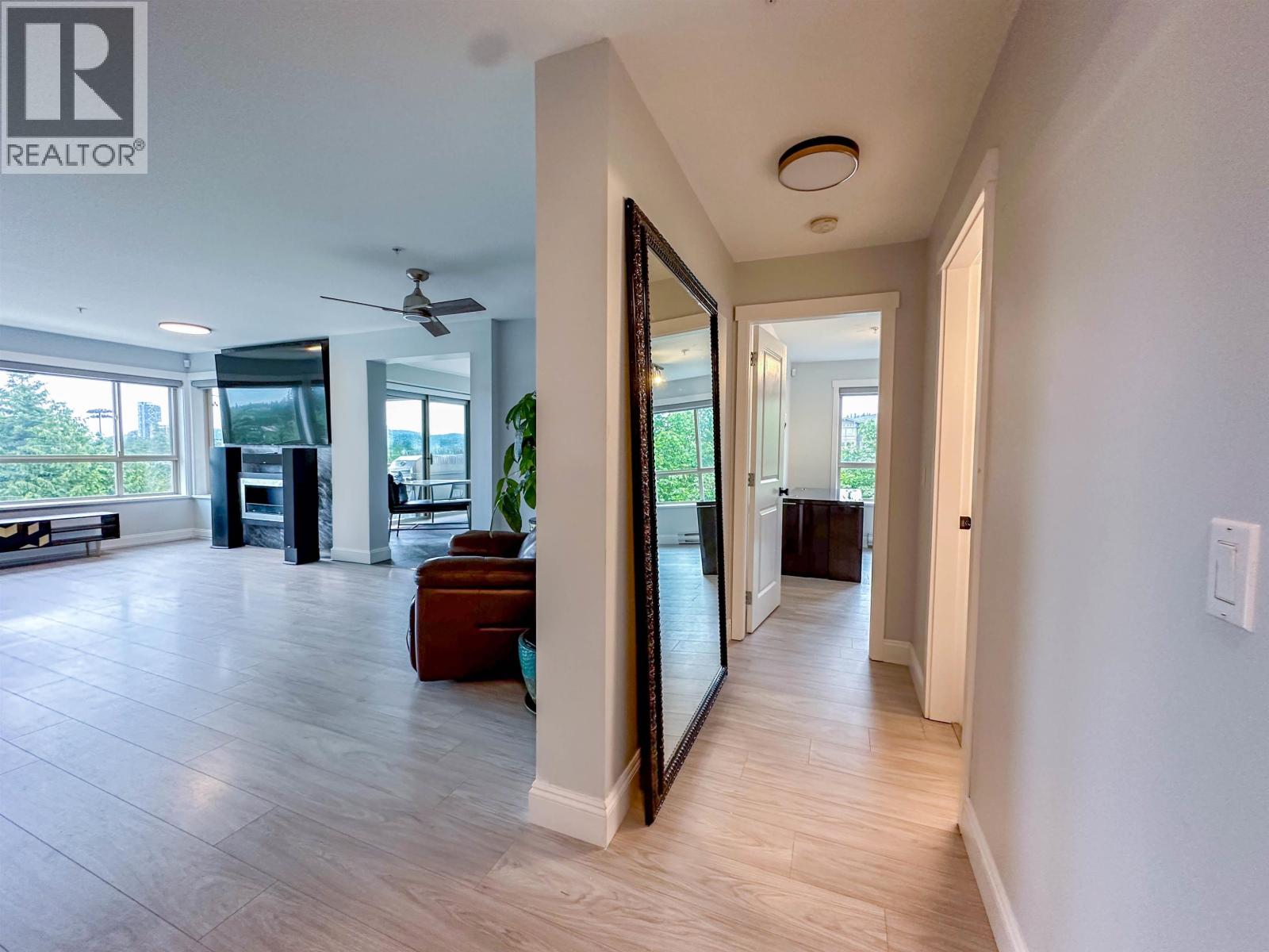 307 3132 Dayanee Springs Boulevard, Coquitlam, British Columbia  V3E 0B5 - Photo 6 - R3118206