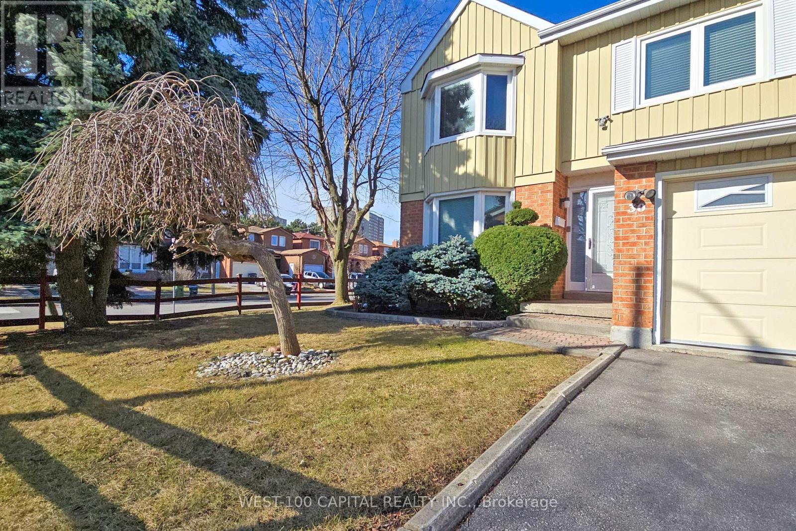 30 WINTERMUTE BOULEVARD, Toronto, Ontario