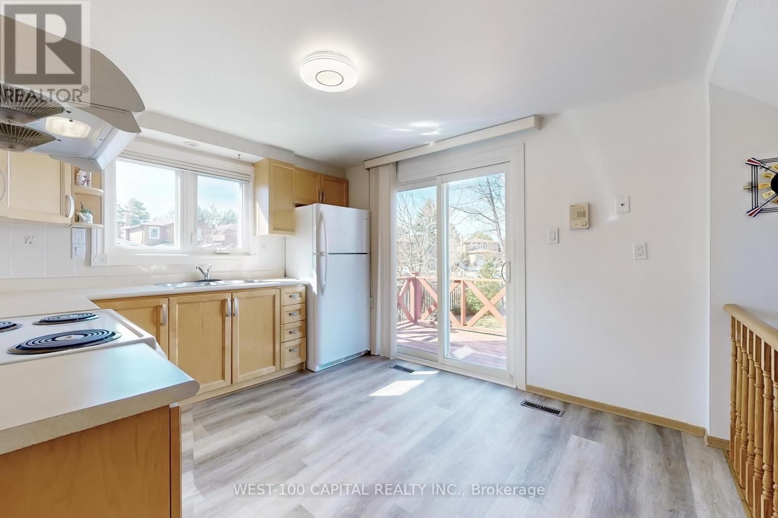 30 Wintermute Boulevard, Toronto (Steeles), Ontario  M1W 3M6 - Photo 7 - E13073480