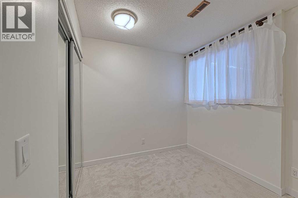 9930 26 Street SW, Calgary, Alberta  T2V 4E9 - Photo 19 - A2297671