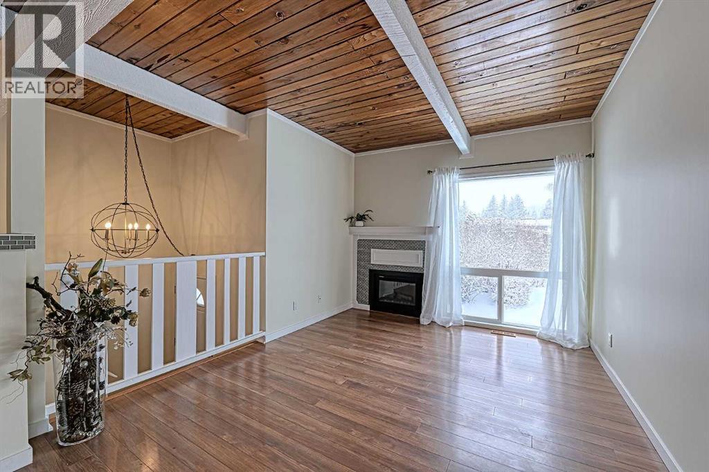 9930 26 Street SW, Calgary, Alberta  T2V 4E9 - Photo 2 - A2297671