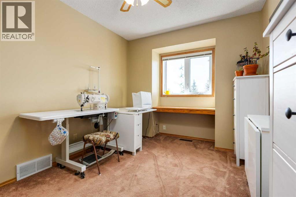 1288 Sunvista Way SE, Calgary, Alberta  T2X 3G3 - Photo 31 - A2305807
