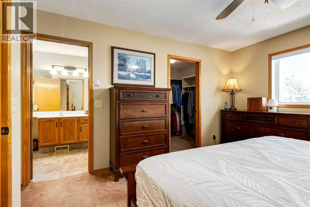 1288 Sunvista Way SE, Calgary, Alberta  T2X 3G3 - Photo 24 - A2305807