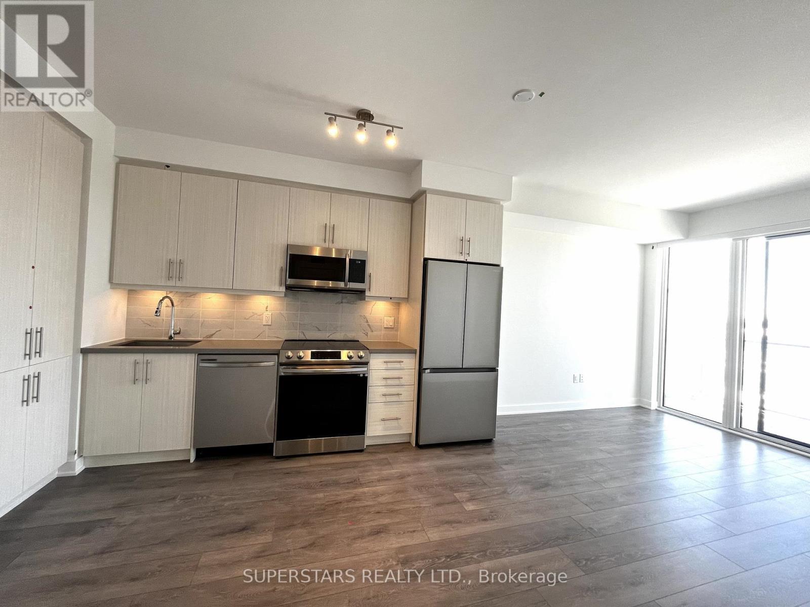 95 Oneida Crescent, Richmond Hill, Ontario  L4B 0H5 - Photo 8 - N13073482