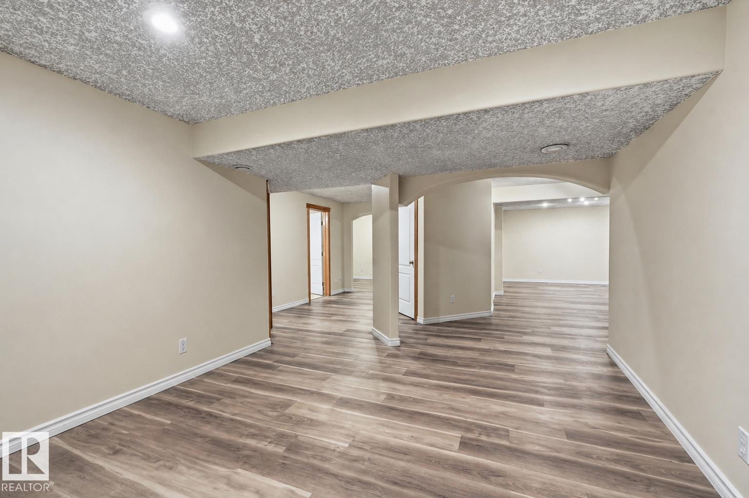 10331 156 Av Nw, Edmonton, Alberta  T5X 6B4 - Photo 39 - E4485396