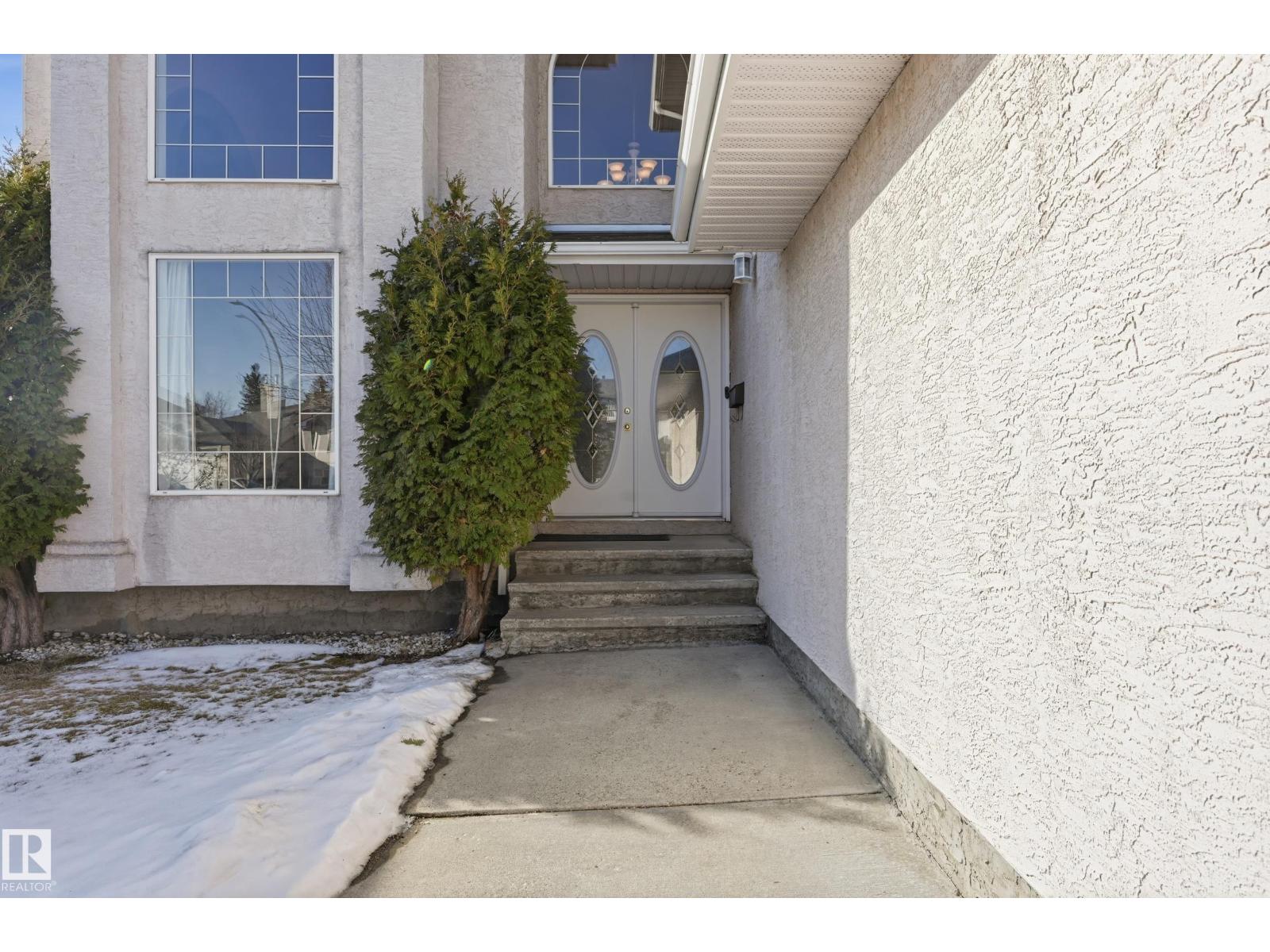 10331 156 Av Nw, Edmonton, Alberta  T5X 6B4 - Photo 4 - E4485396