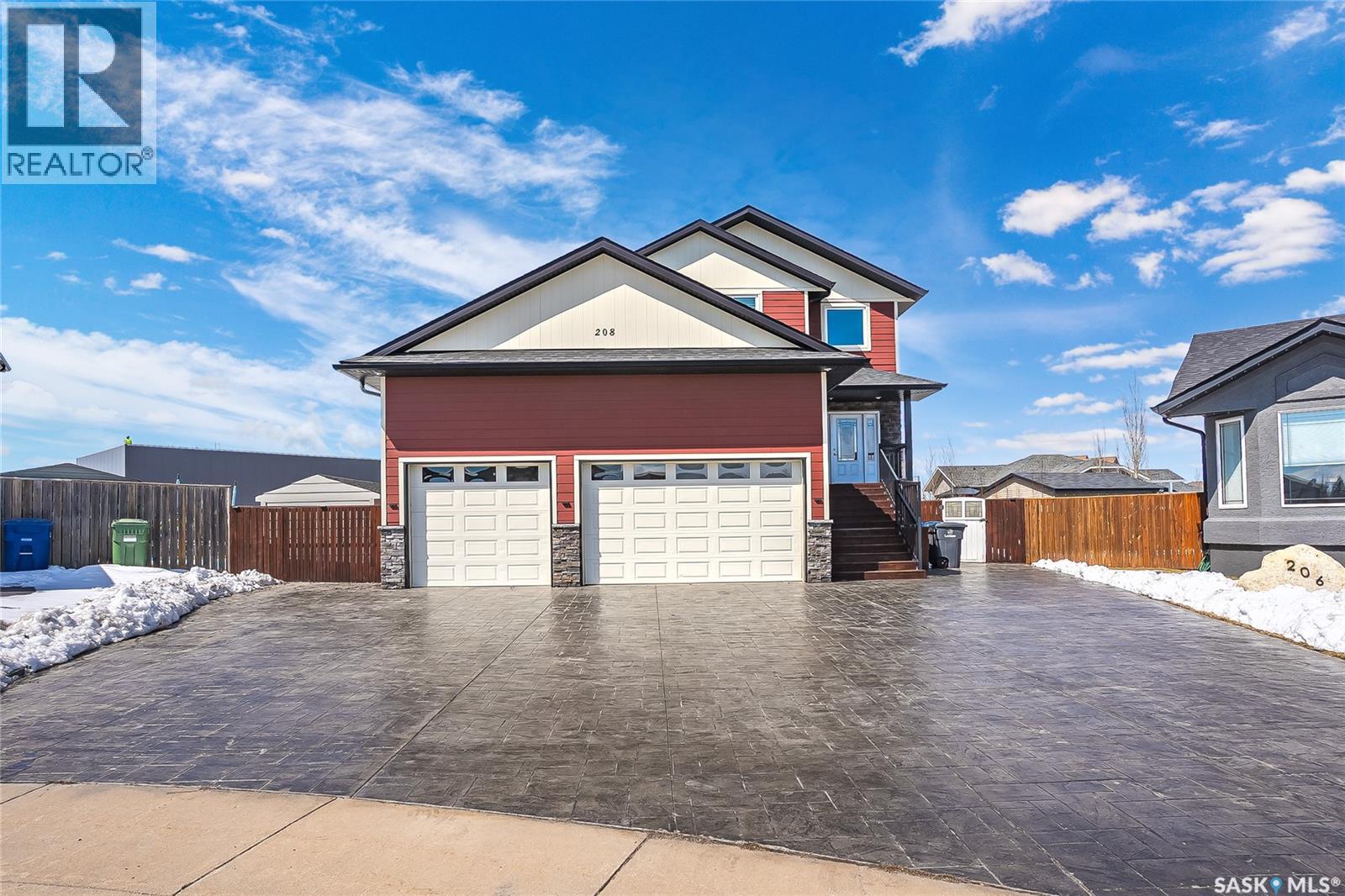 208 O' Meara Court, Warman, Saskatchewan  S0K 4S1 - Photo 2 - SK034357