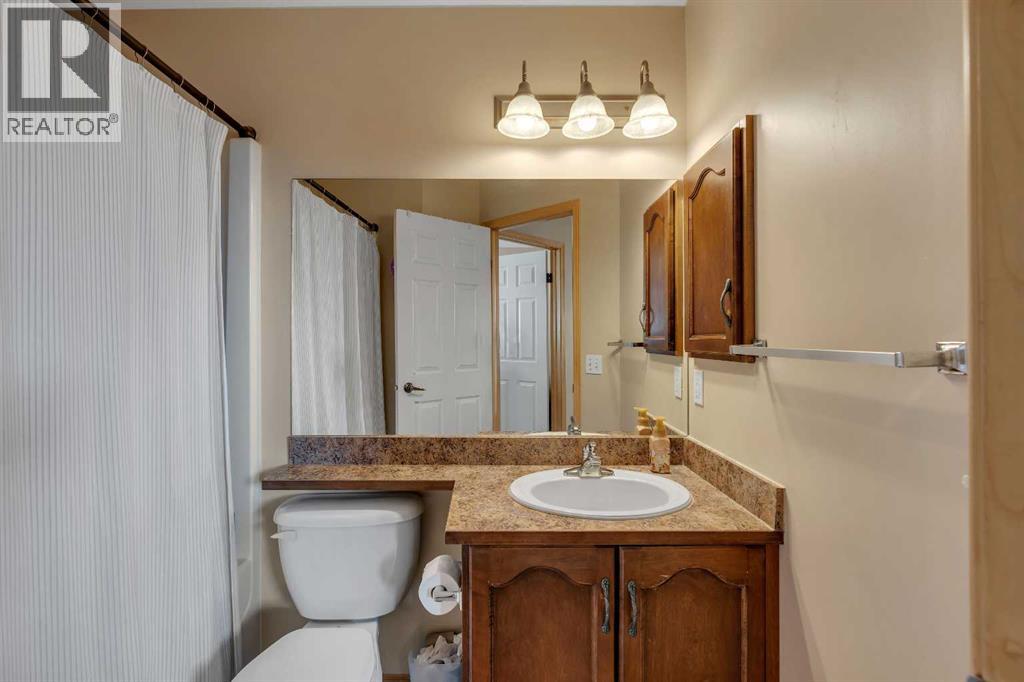 100 Covecreek Close NE, Calgary, Alberta  T3K 0J3 - Photo 21 - A2305705