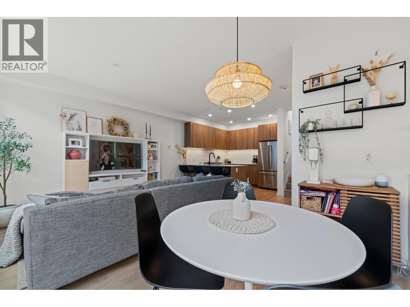 7 533 E 3rd Street, North Vancouver, British Columbia  V7L 1G4 - Photo 11 - R3117650