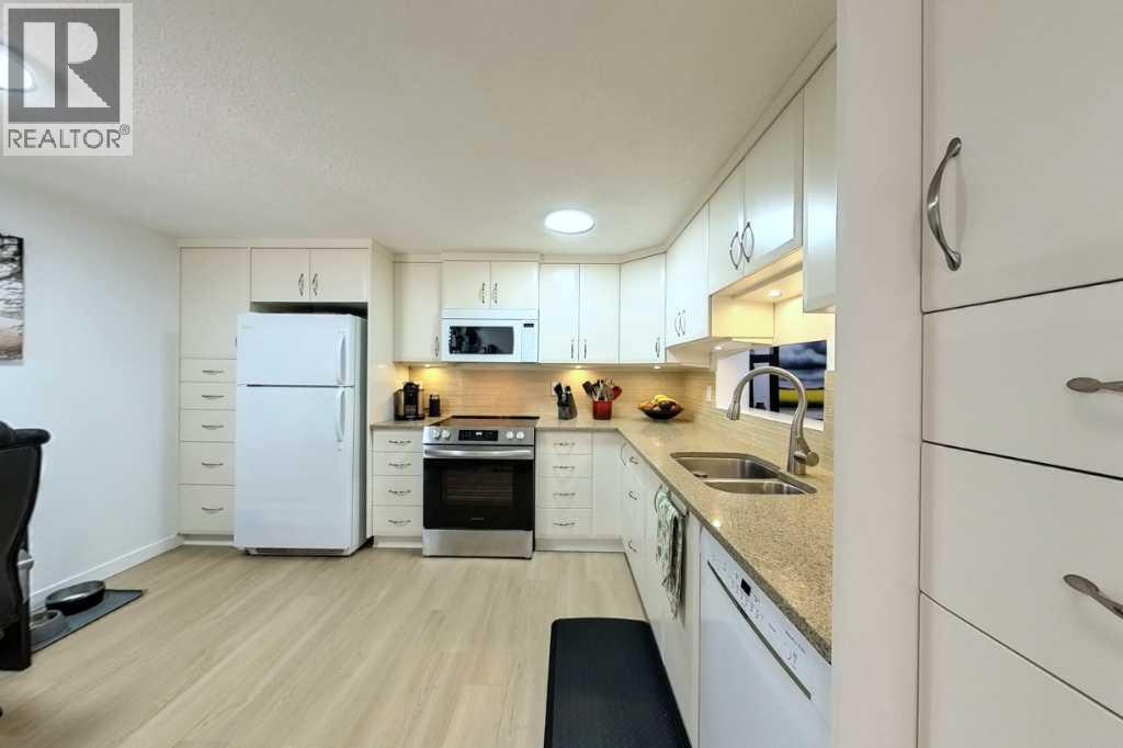 425, 3131 63 Avenue Sw, Calgary, Alberta  T3E 6N4 - Photo 7 - A2307246