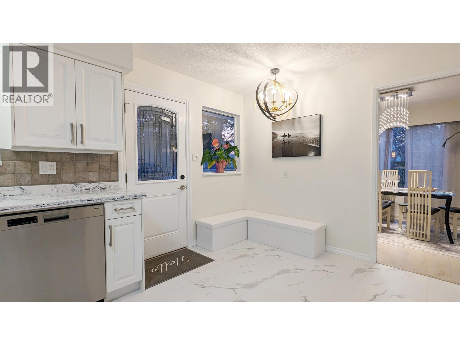 350 52a Street, Delta, British Columbia  V4M 2Z9 - Photo 5 - R3105937
