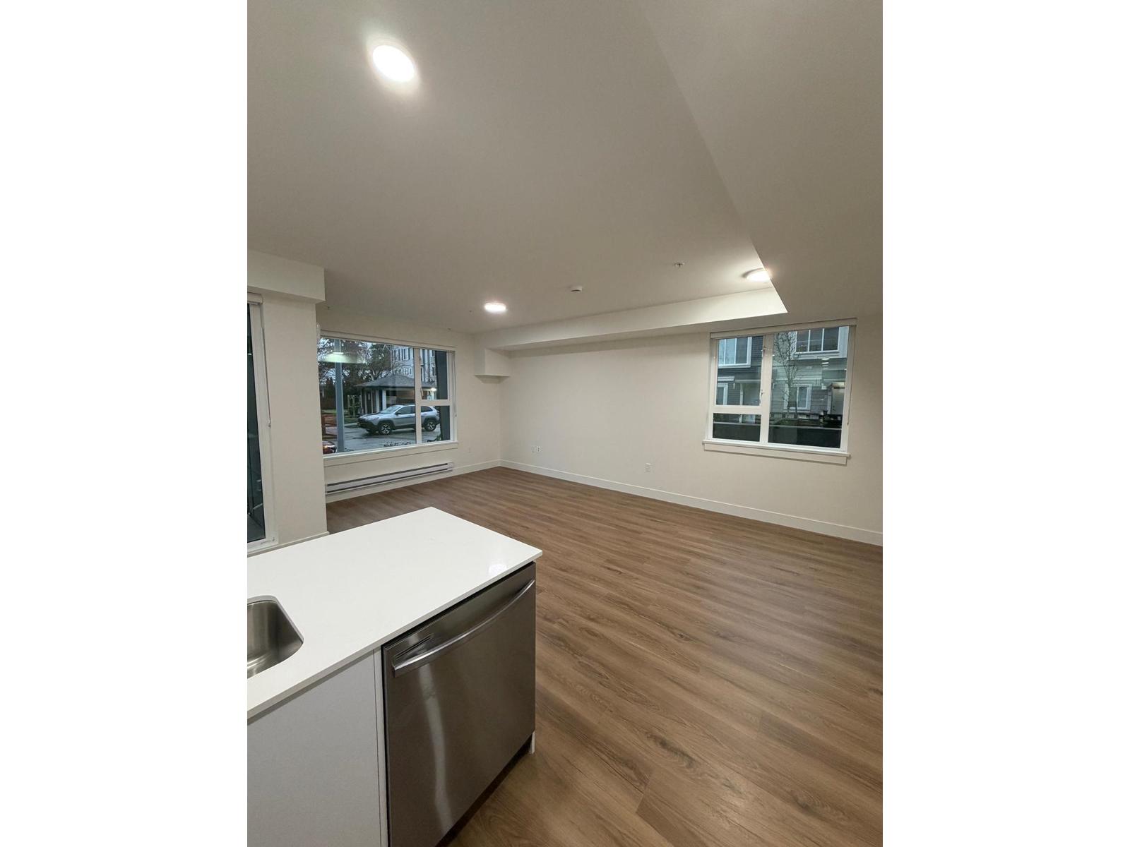 114 15739 Fraser Highway, Surrey, British Columbia  V4N 6Y4 - Photo 10 - R3104208