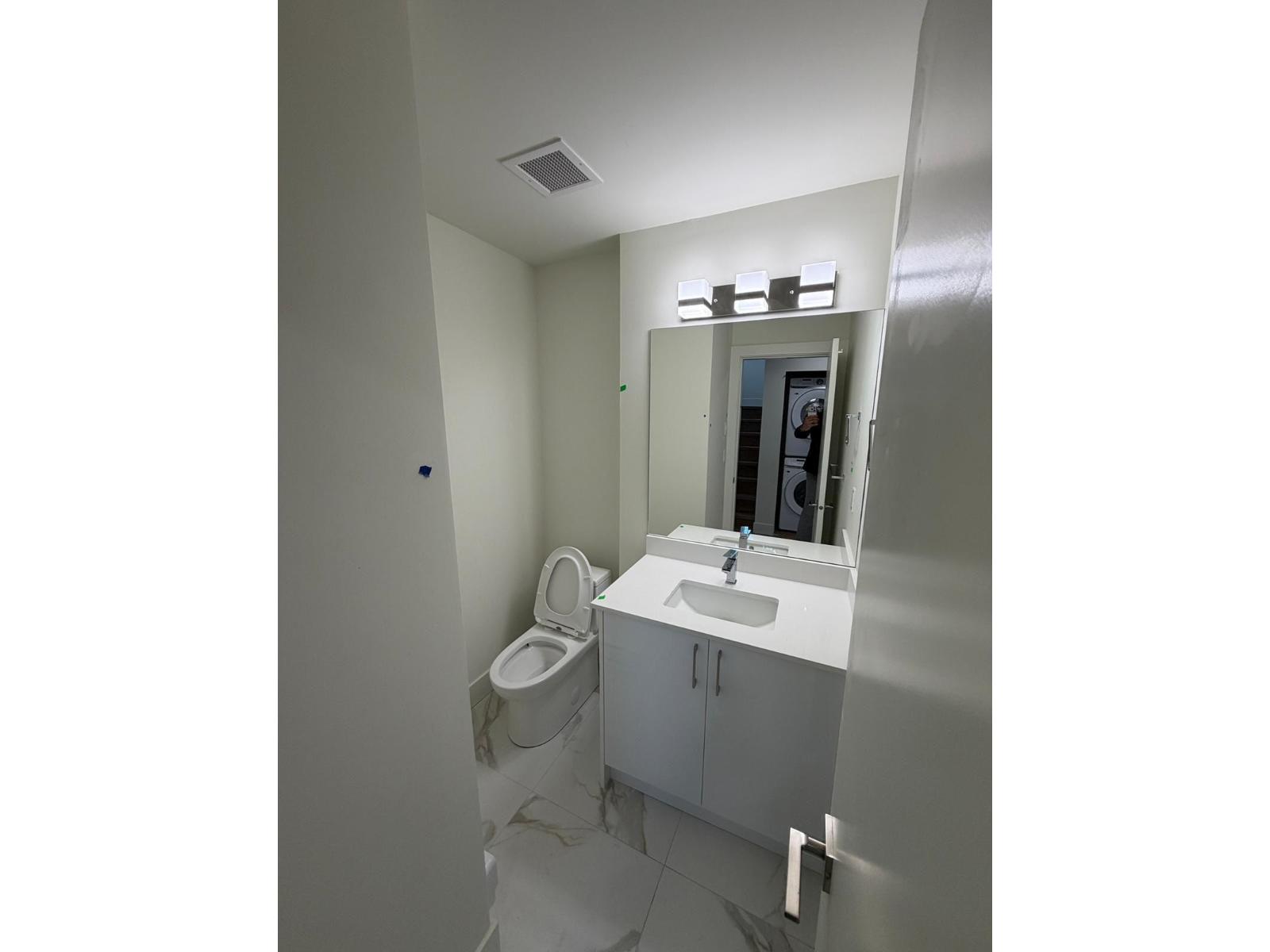 114 15739 Fraser Highway, Surrey, British Columbia  V4N 6Y4 - Photo 8 - R3104208