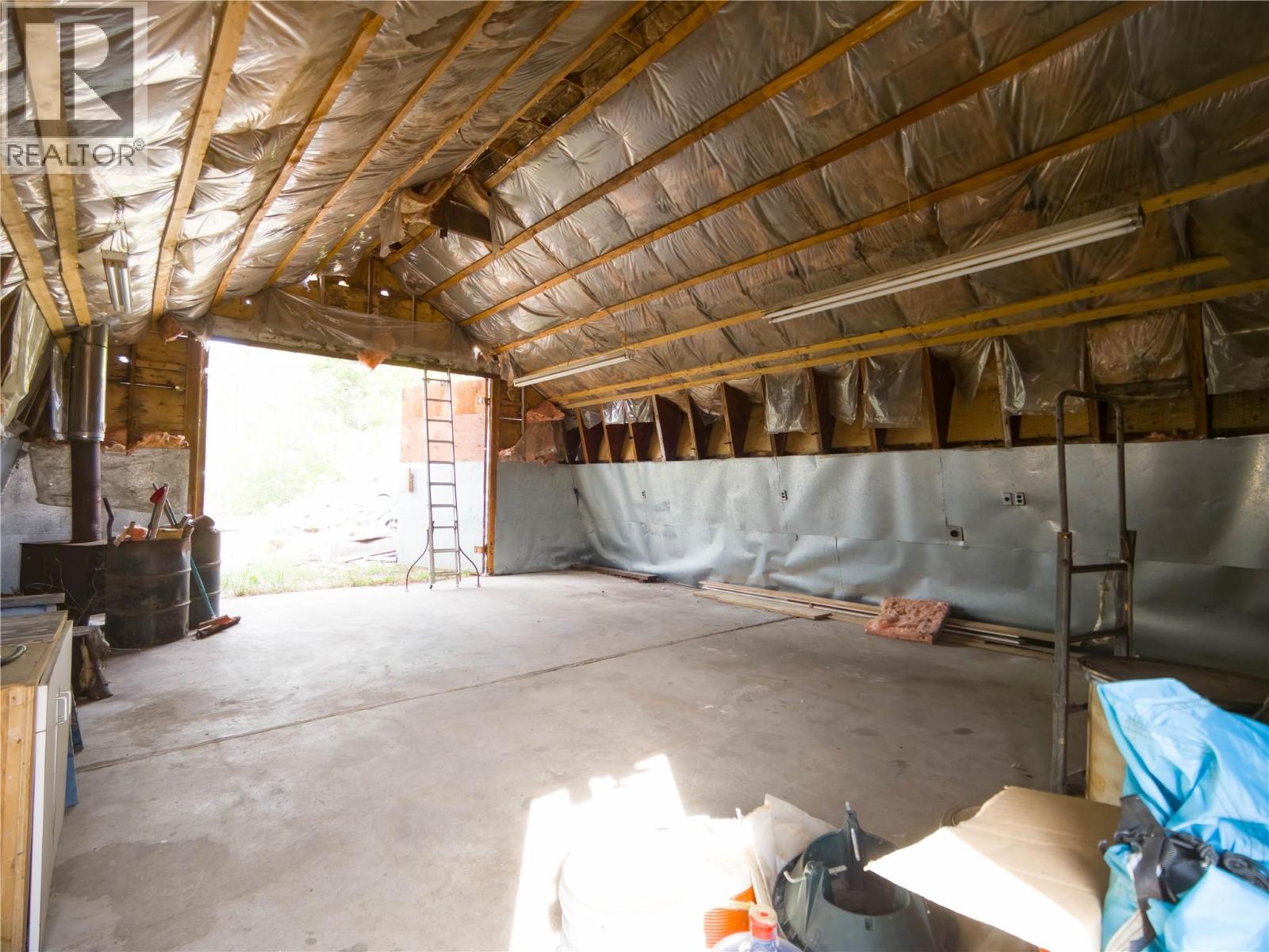 327 97a Highway, Spallumcheen, British Columbia  V0E 1B6 - Photo 51 - 10378647
