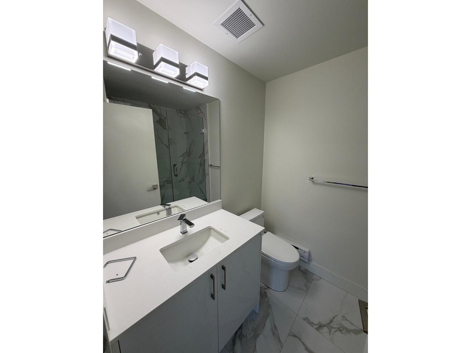 114 15739 Fraser Highway, Surrey, British Columbia  V4N 6Y4 - Photo 7 - R3104208