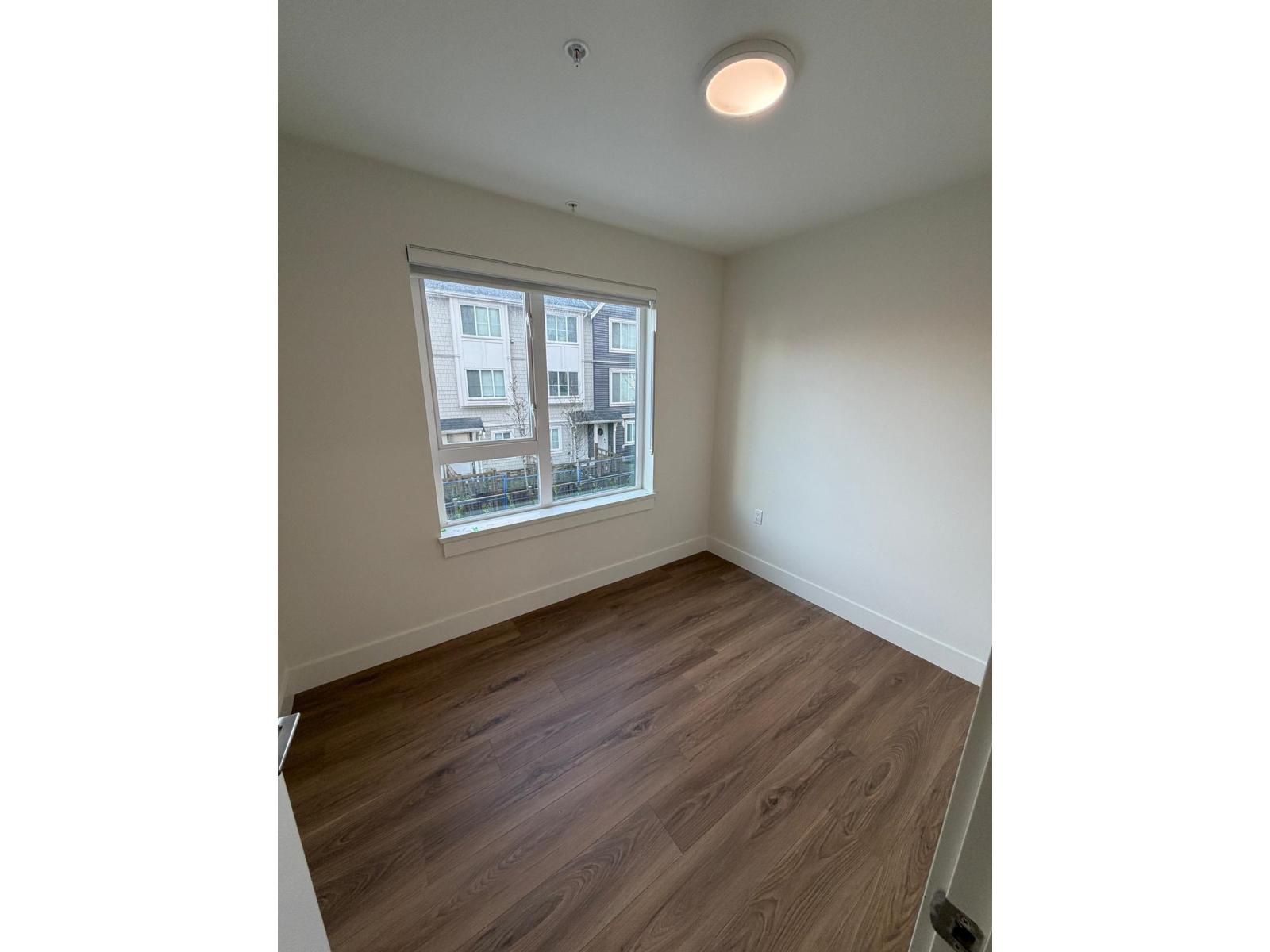 114 15739 Fraser Highway, Surrey, British Columbia  V4N 6Y4 - Photo 4 - R3104208