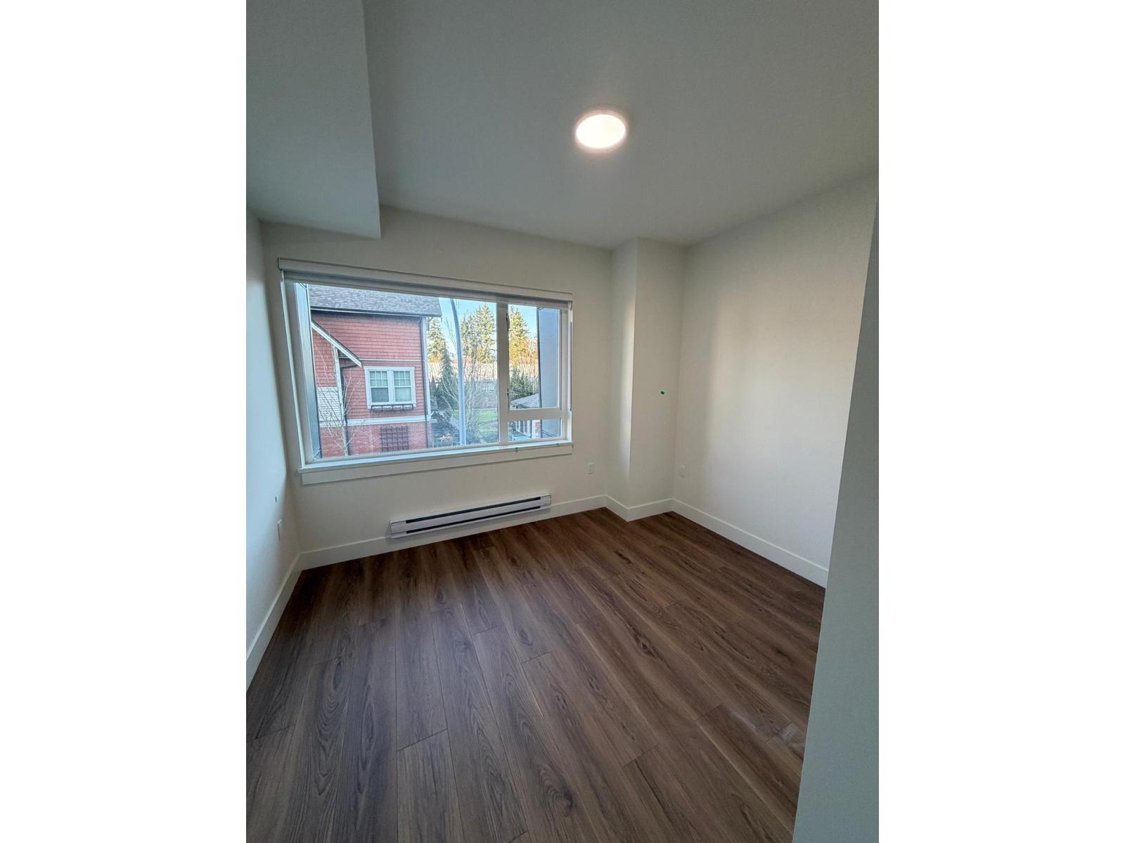 114 15739 Fraser Highway, Surrey, British Columbia  V4N 6Y4 - Photo 5 - R3104208