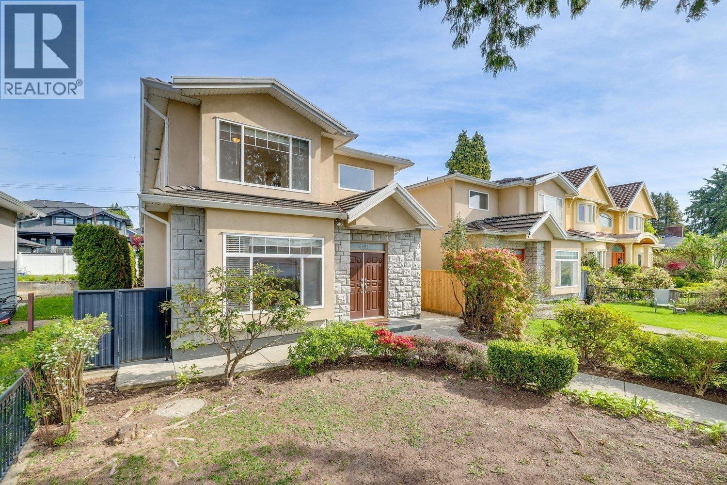 6591 Winch Street, Burnaby, British Columbia  V5B 2L5 - Photo 2 - R3118555