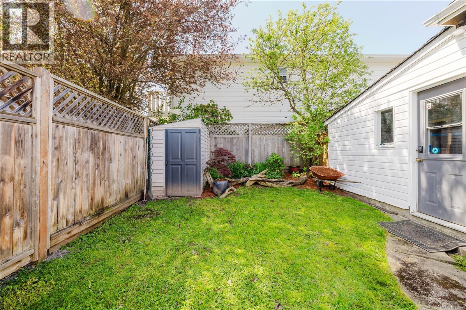 485 Marigold Rd, Saanich, British Columbia  V8Z 4R3 - Photo 29 - 1033057