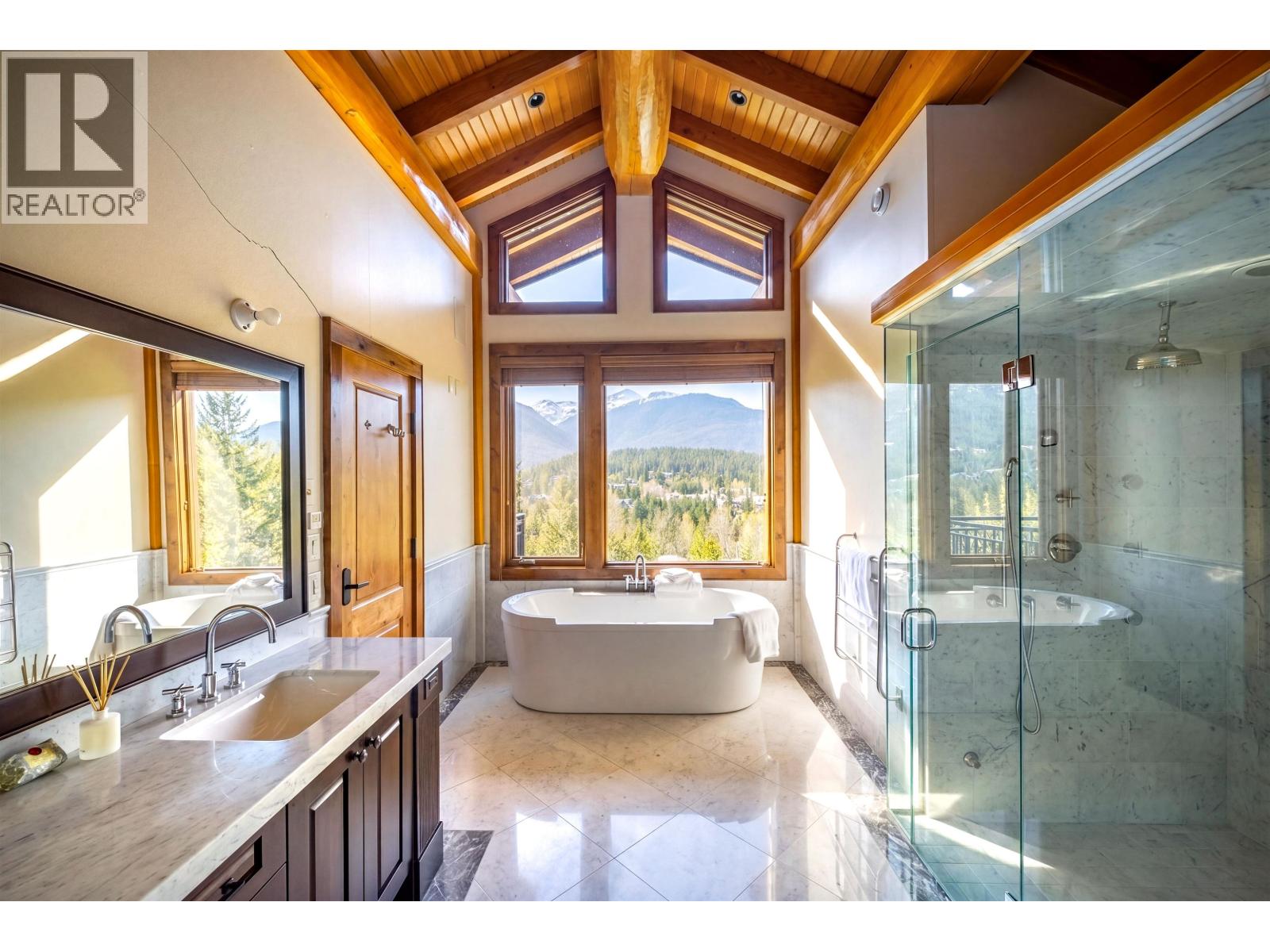 3803 Sunridge Place, Whistler, British Columbia  V0N 1B3 - Photo 22 - R3116508