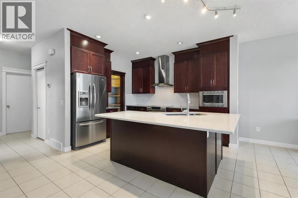 16 Redstone Parade Ne, Calgary, Alberta  T3N 0J7 - Photo 2 - A2290317