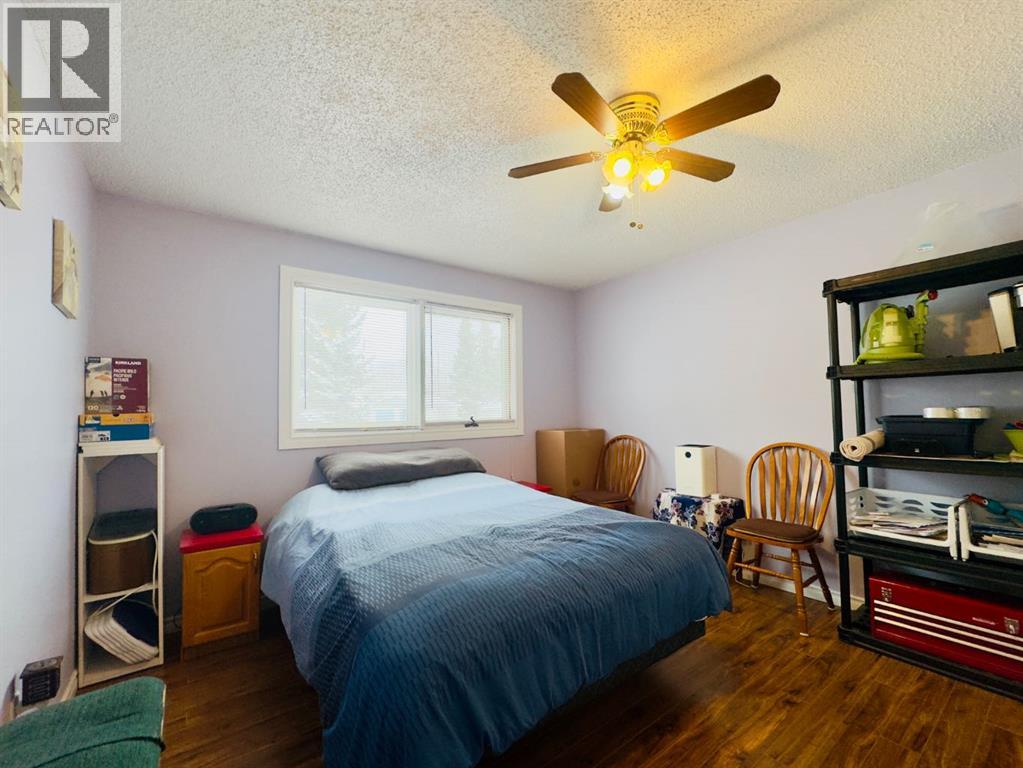 909 230 Street, Hillcrest, Alberta  T0K 1C0 - Photo 26 - A2288060