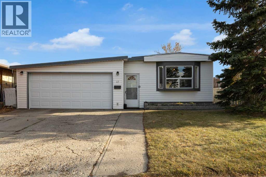 47 Huntstrom Drive NE, Calgary, Alberta
