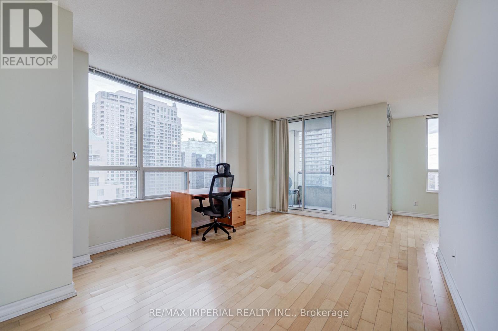 2302 - 238 Doris Avenue, Toronto, Ontario  M2N 6W1 - Photo 12 - C13072300