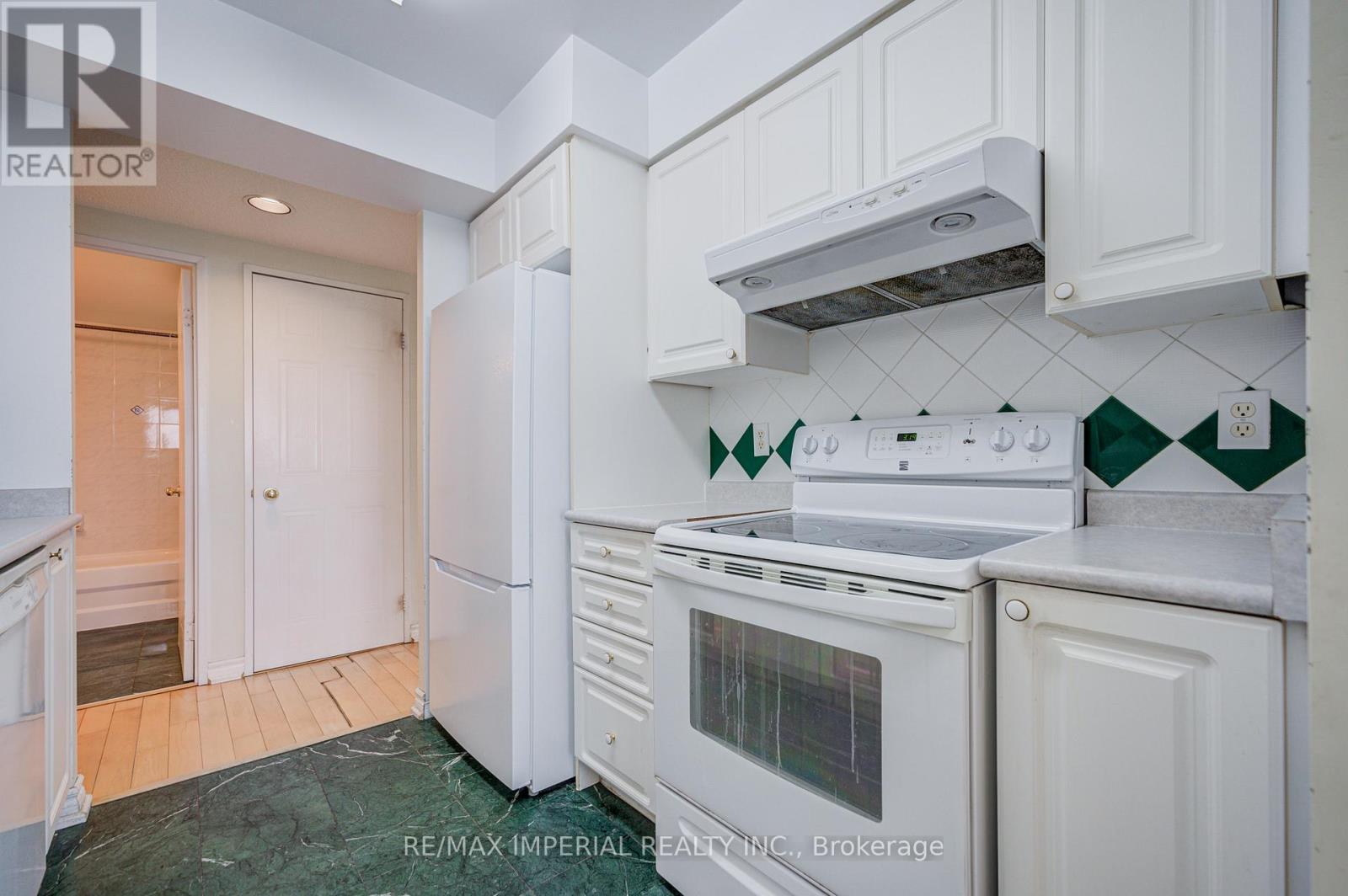 2302 - 238 Doris Avenue, Toronto, Ontario  M2N 6W1 - Photo 21 - C13072300