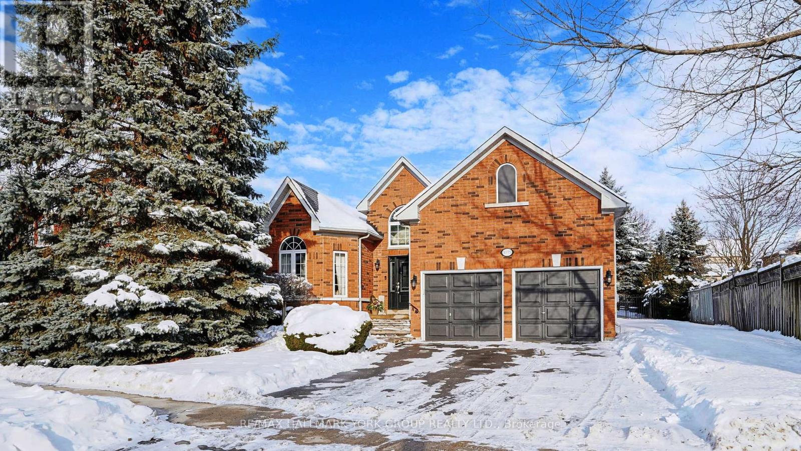 1035 Northern Prospect Crescent, Newmarket, Ontario  L3X 1N7 - Photo 3 - N12632896