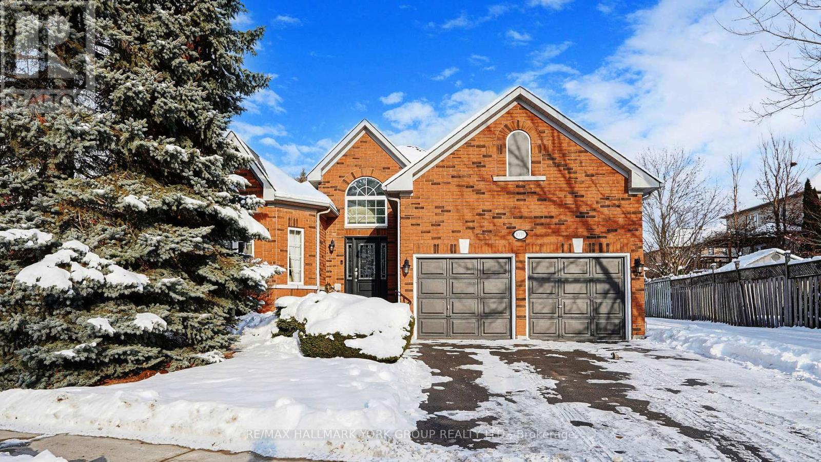 1035 Northern Prospect Crescent, Newmarket, Ontario  L3X 1N7 - Photo 2 - N12632896