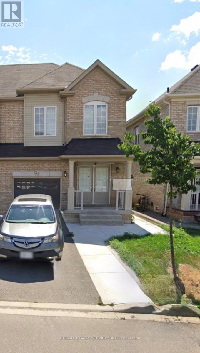 27 YARDLEY CRESCENT, Brampton, Ontario