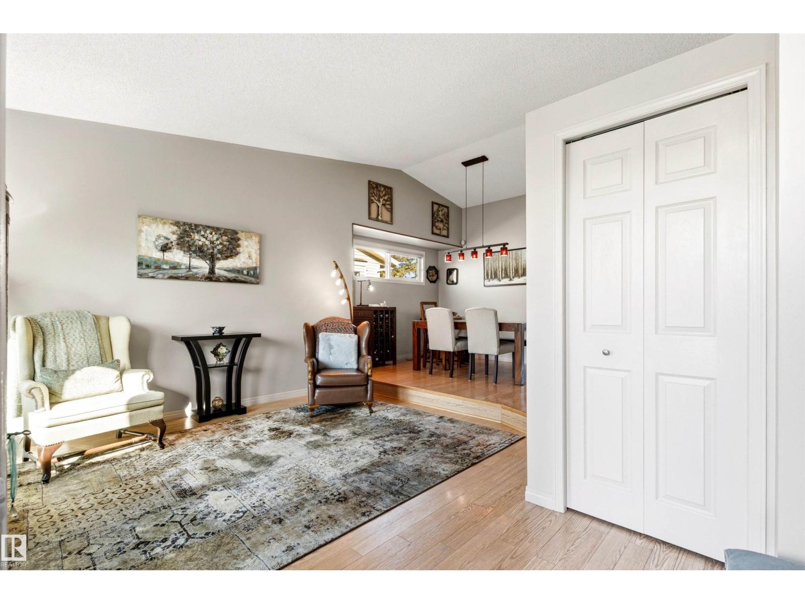 18216 98a Av Nw, Edmonton, Alberta  T5T 4T6 - Photo 5 - E4485398