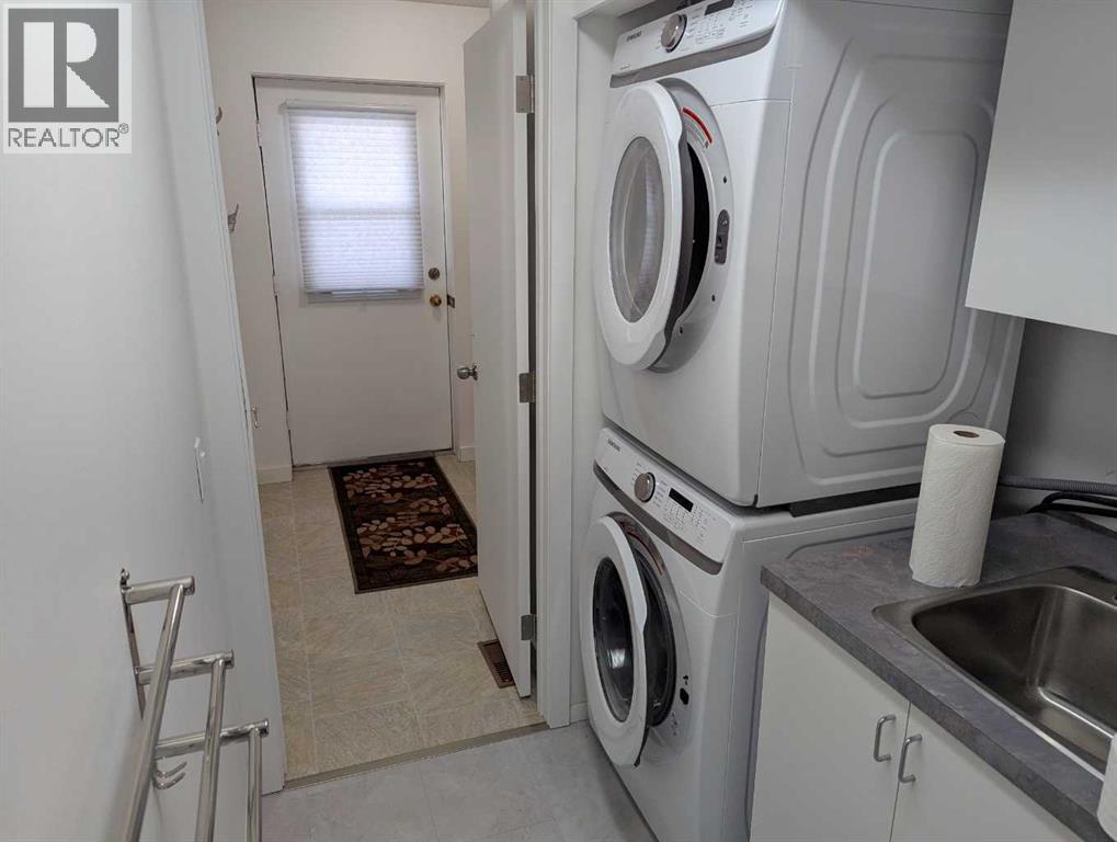 6210 53 Avenue, Camrose, Alberta  T4V 4H4 - Photo 21 - A2304576