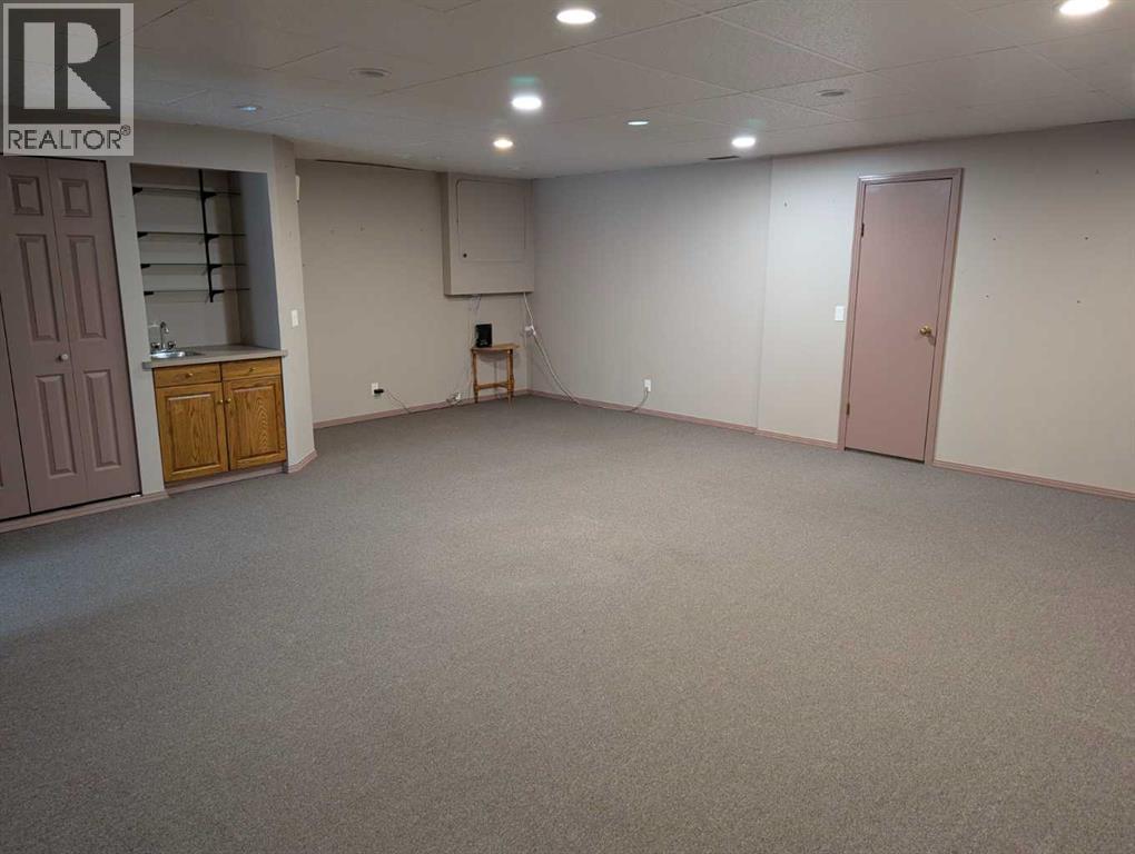 6210 53 Avenue, Camrose, Alberta  T4V 4H4 - Photo 23 - A2304576